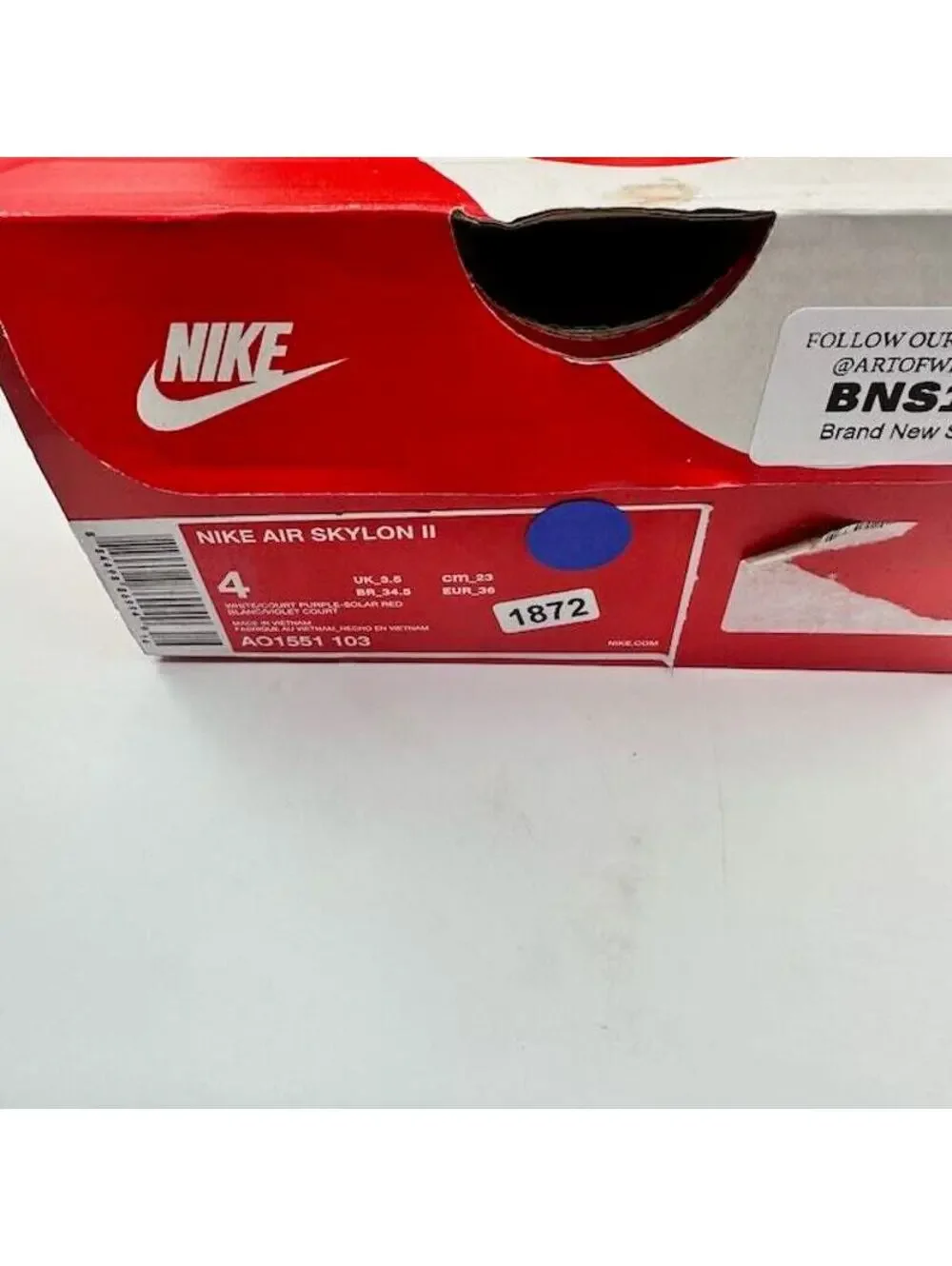 NEW Nike Air Skylon 2 Sneaker Shoes Lace-Up White Court Purple Solar Red Girls 4
